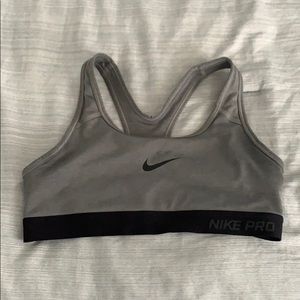 Nike Pro Sports Bra